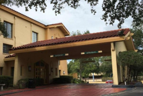 Отель Days Inn by Wyndham Gainesville Florida  Гейнсвилл